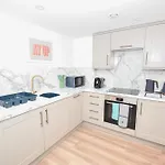 Spacious 1bed Mezzanine In