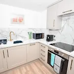 Spacious 1bed Mezzanine In Apartmán Leeds (West Yorkshire)
