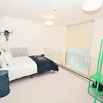 Apartmán Spacious 1bed Mezzanine In