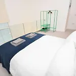 Spacious 1bed Mezzanine In Apartmán *