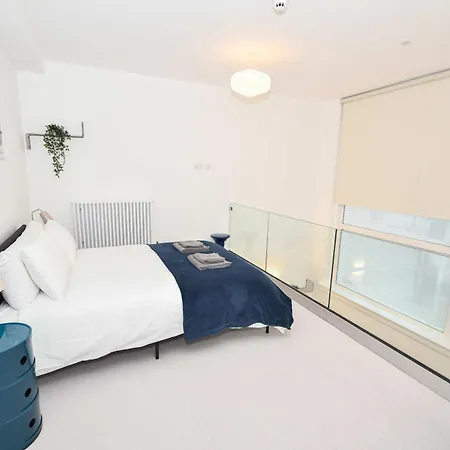 Διαμέρισμα Spacious 1bed Mezzanine In *
