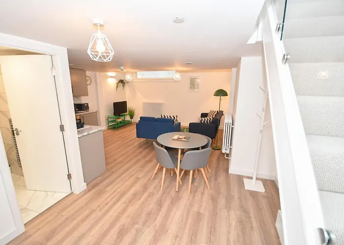 Spacious 1bed Mezzanine In Leeds (West Yorkshire)