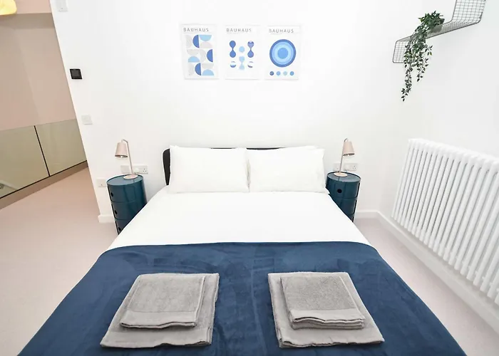 Spacious 1bed Mezzanine In *