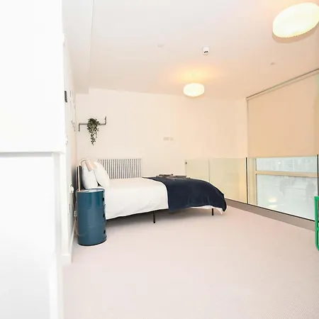 Spacious 1bed Mezzanine In Apartman *