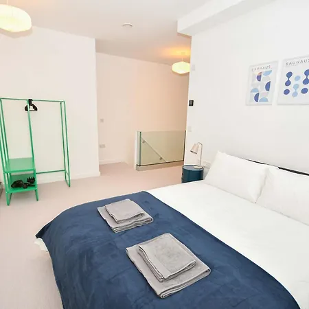 Spacious 1bed Mezzanine In Apartman *