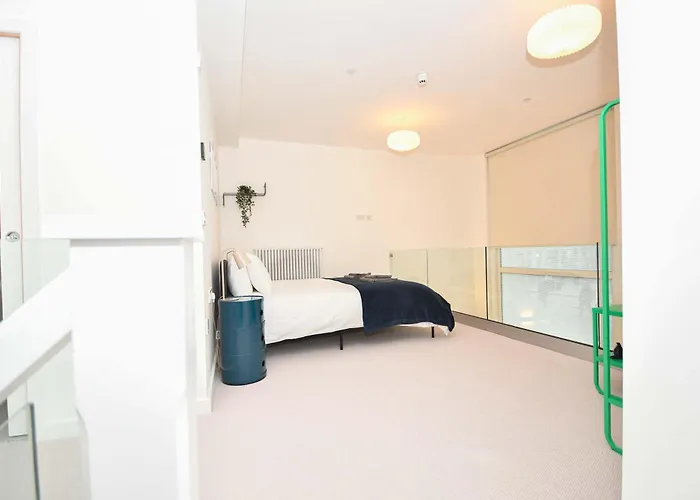 Spacious 1bed Mezzanine In Apartamento *