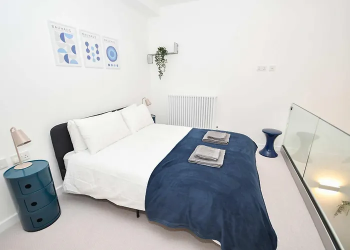 Apartamento Spacious 1bed Mezzanine In *